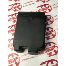 Кришка блока запобіжників Citroen Berlingo 2003-2008 9643581480